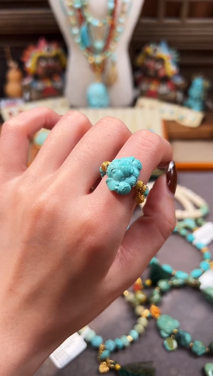 18K金镶嵌绿松石戒指小象戒指