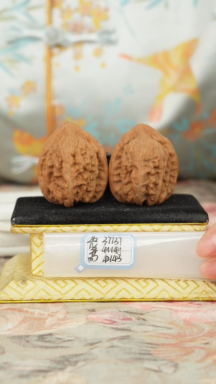 【闪购商品】文玩核桃把件赤龙鸡心
