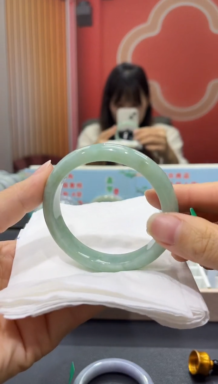 【闪购商品】翡翠手镯未镶嵌00008076