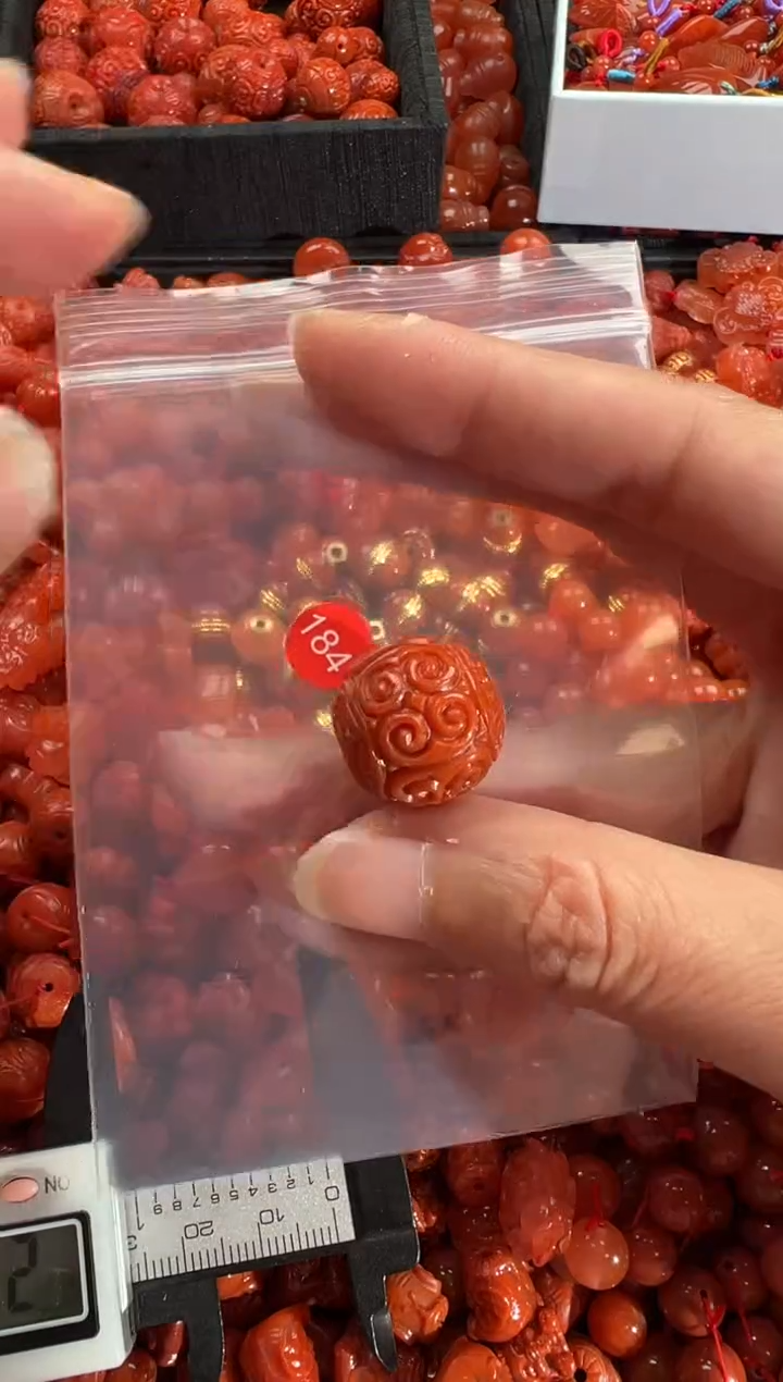 【闪购商品】南红玛瑙颈饰未镶嵌1