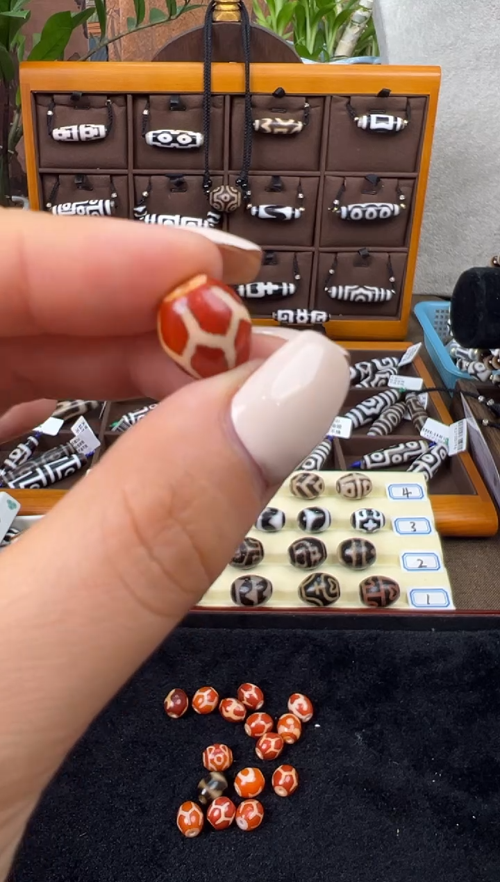 【闪购商品】玛瑙/玉髓吊坠(不含链)未镶嵌25.(微瑕随机发货)