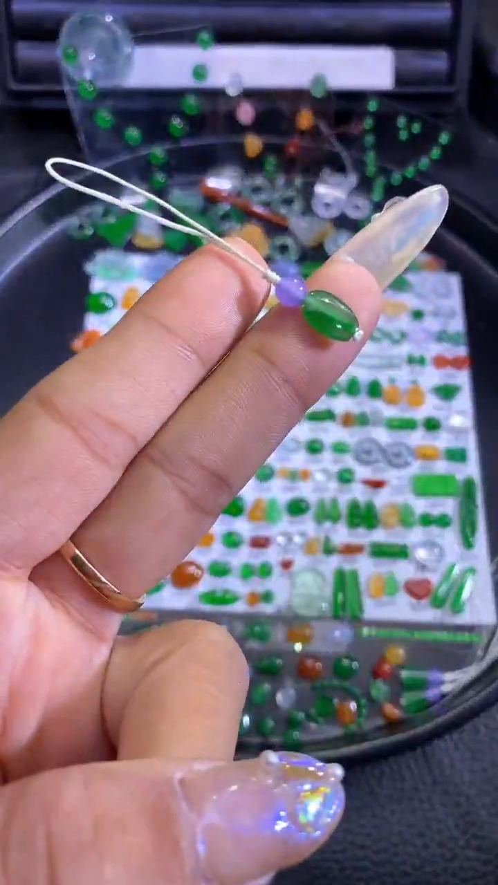 未镶嵌挂件翡翠珠子