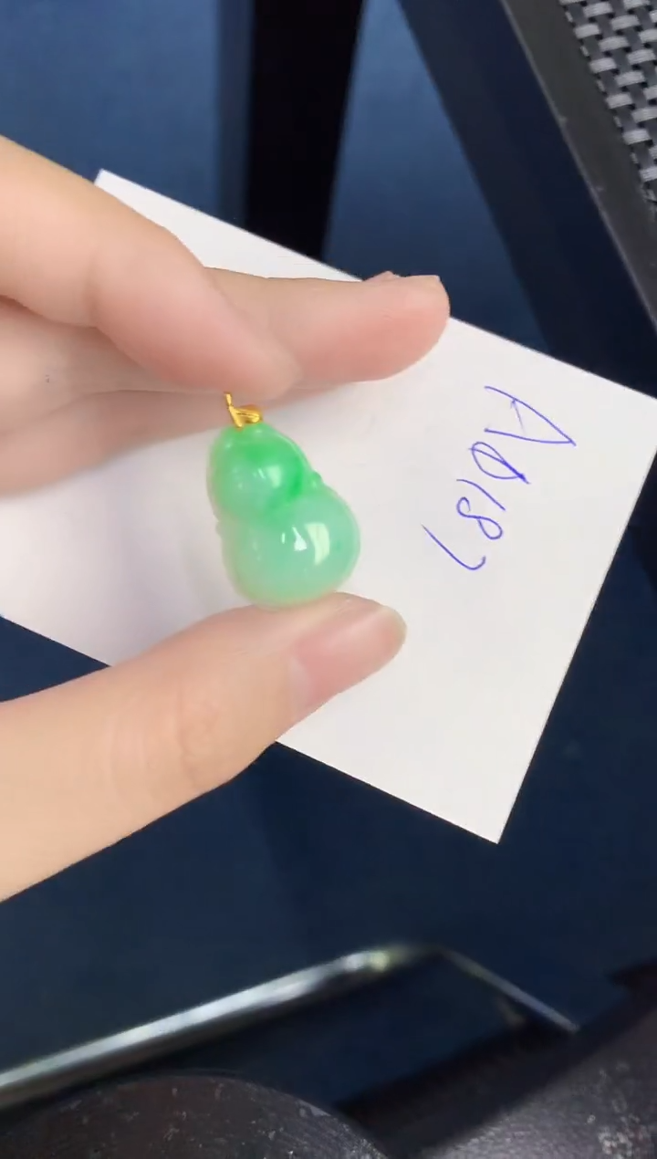 【闪购商品】翡翠颈饰18K金镶嵌000000000