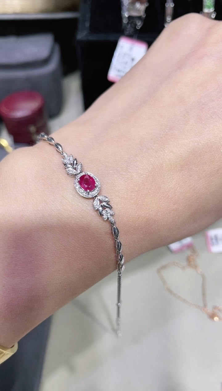 【闪购商品】红宝石手链18K金镶嵌·