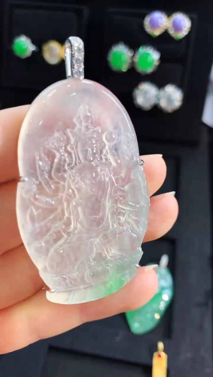 【闪购商品】翡翠吊坠(不含链)18K金镶嵌吊坠