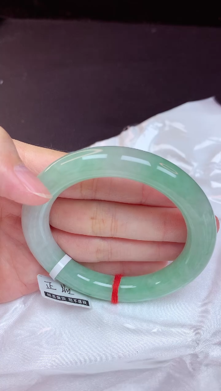 未镶嵌手镯翡翠54