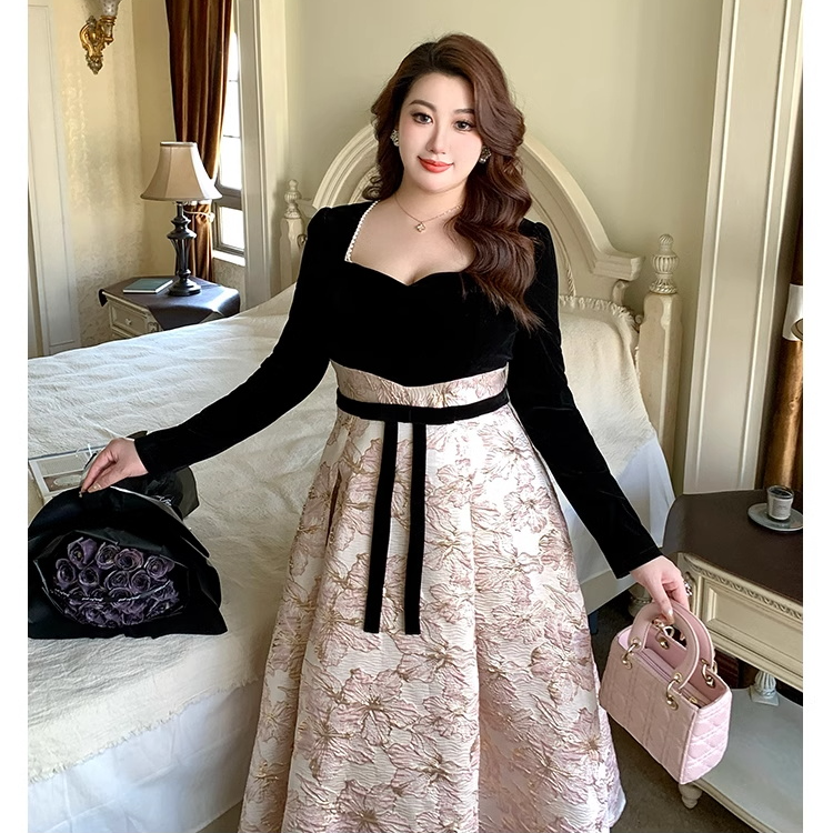 GLEC大码女装2025春装新款法式轻奢礼服钉珠提花高级感方领连衣裙