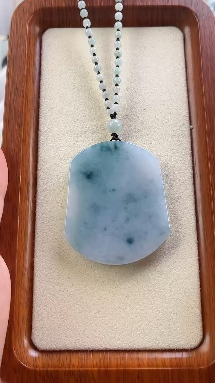 【闪购商品】翡翠吊坠(不含链)未镶嵌孤品