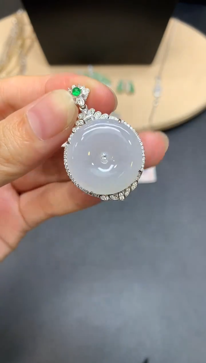 【闪购商品】翡翠吊坠(不含链)银S925镶嵌平安扣【多样性发其一】