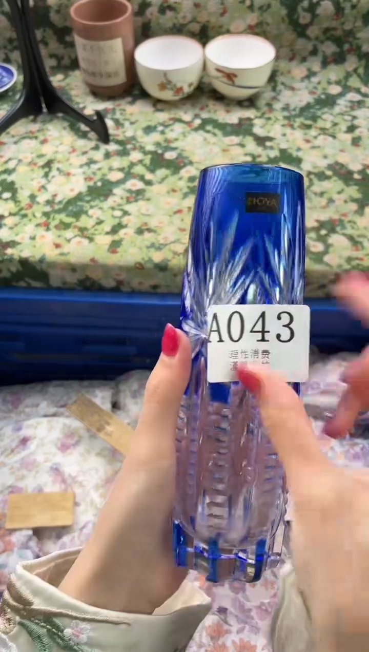 手工艺品琉璃闲***云       A043