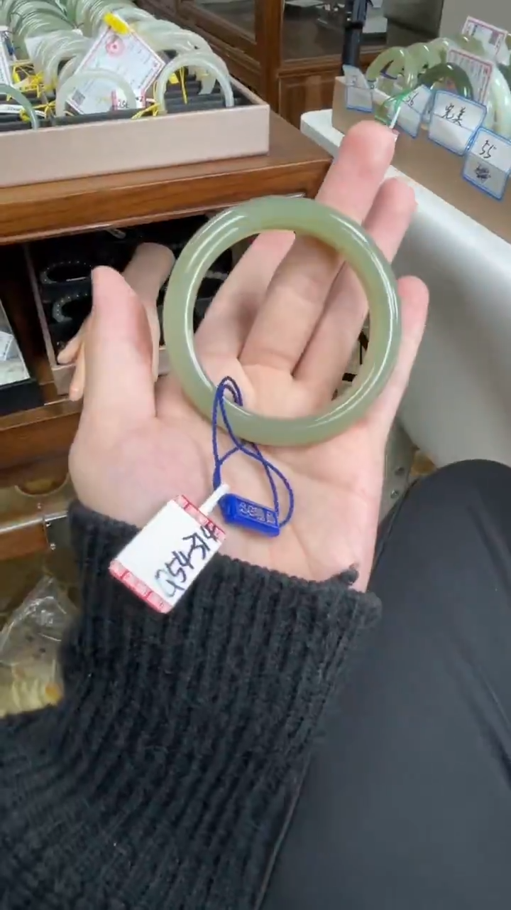 未镶嵌手镯和田玉54