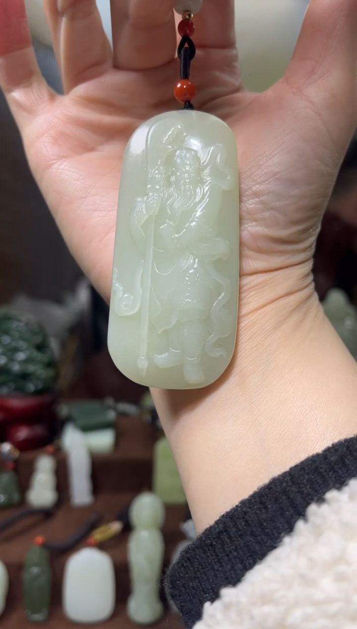 颈饰未镶嵌和田玉·