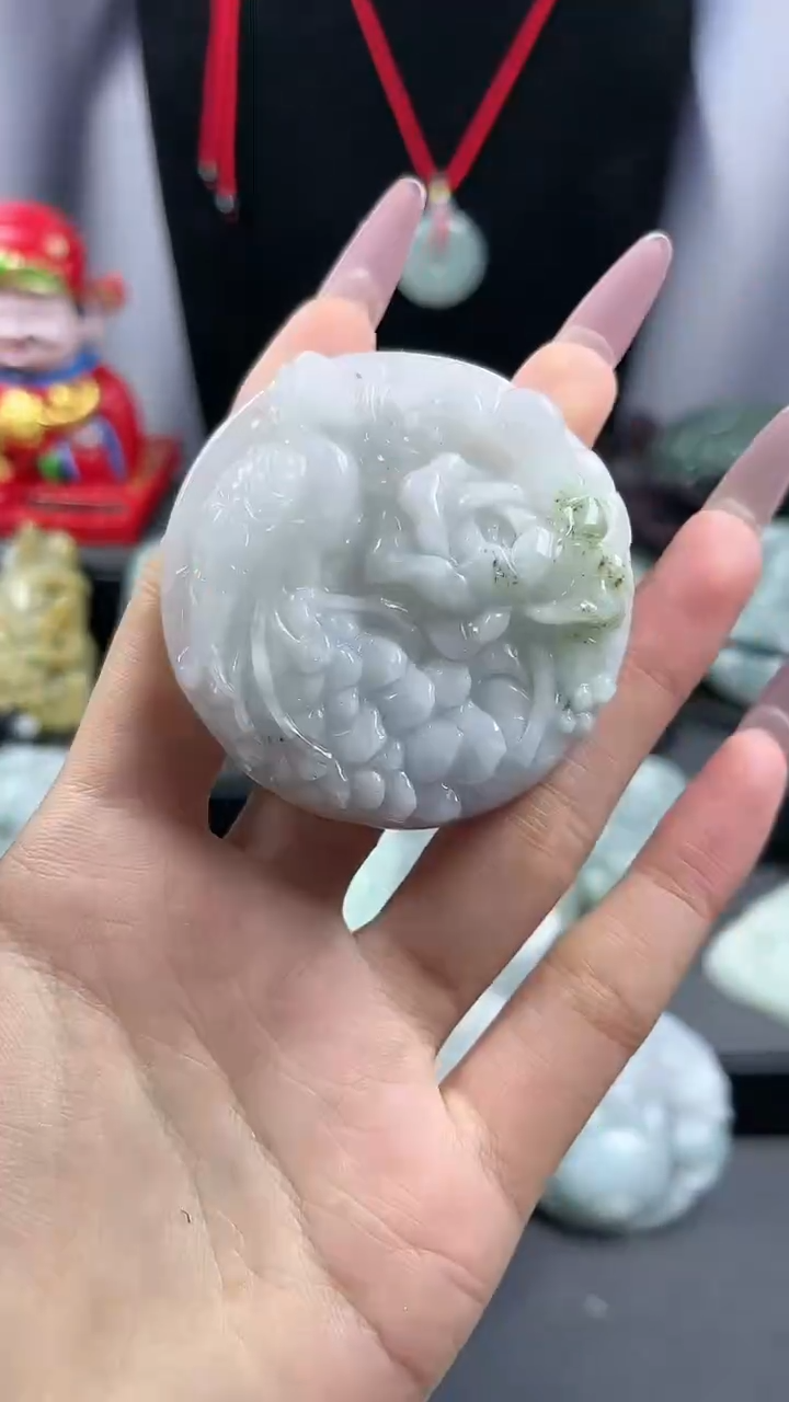 【闪购商品】翡翠颈饰未镶嵌凤凰牡丹