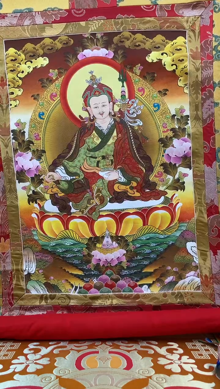 【闪购商品】卷轴画1.3金色龙布 莲师 112