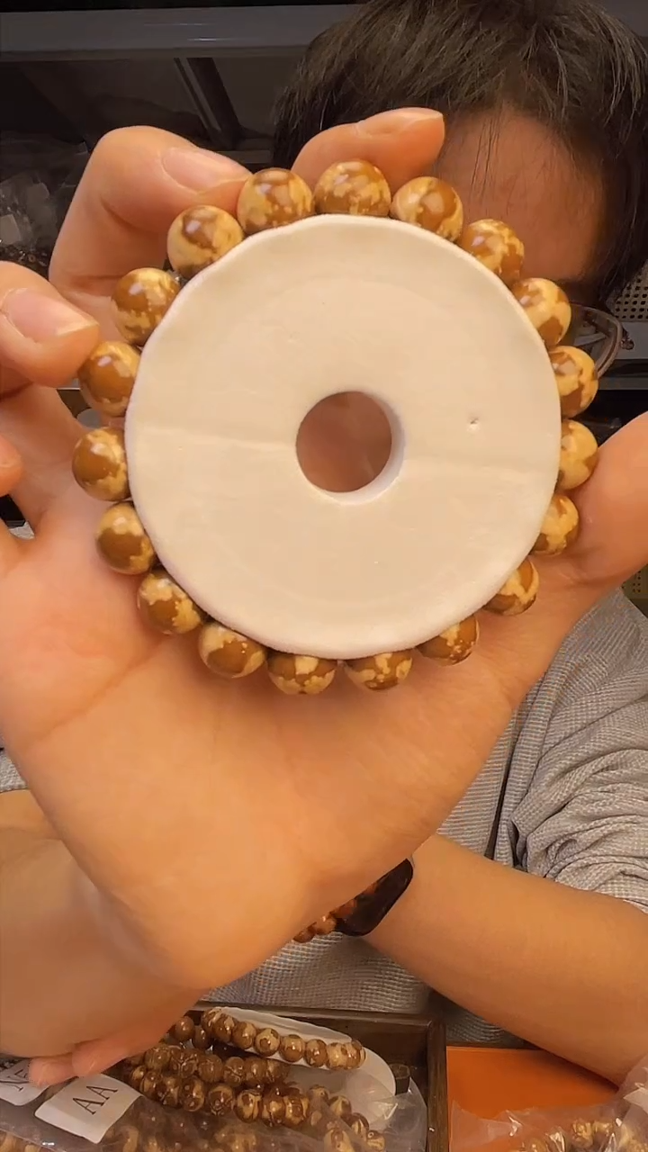 【闪购商品】紫金鼠手串利剑三叶草