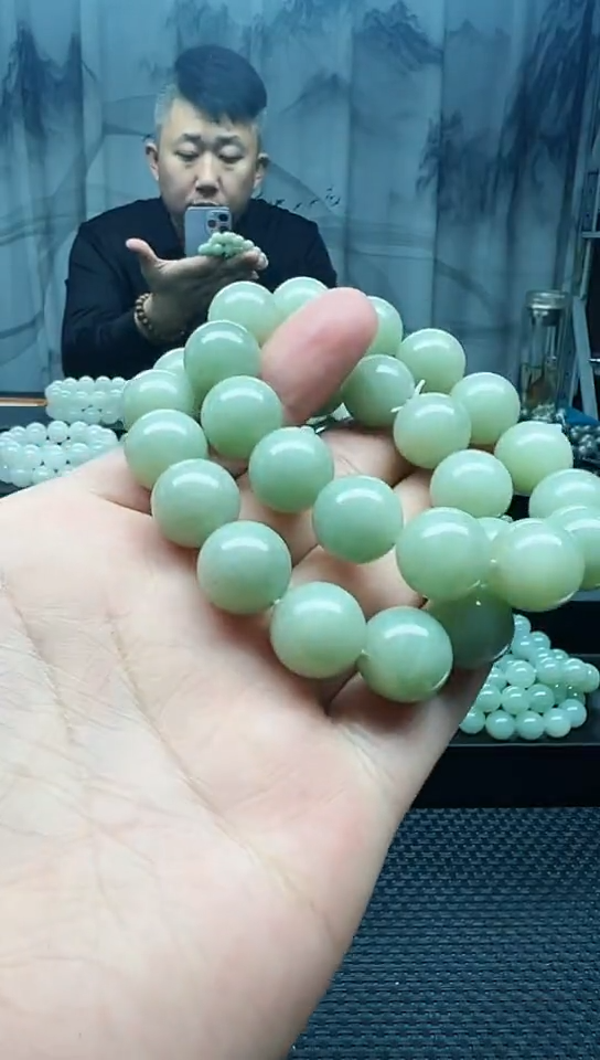 未镶嵌手串和田玉粉青卡15纯天然拍一发一
