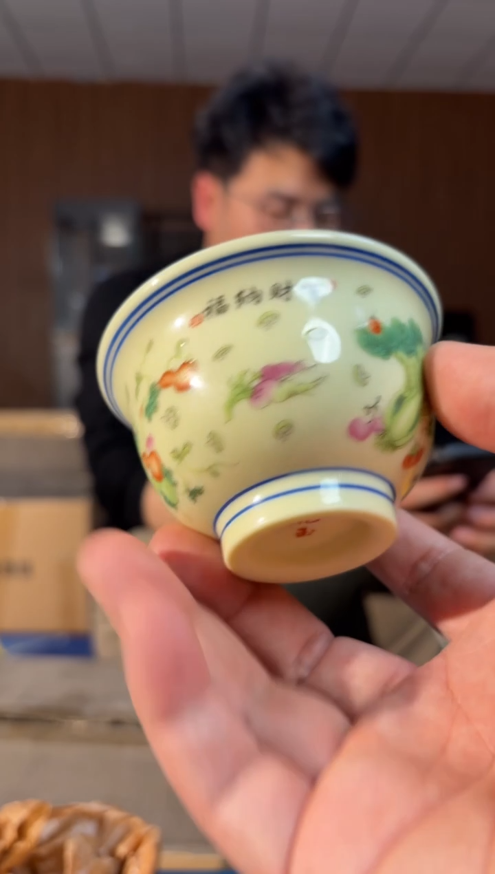 摆件瓷景德镇陶瓷黄稀土白菜杯