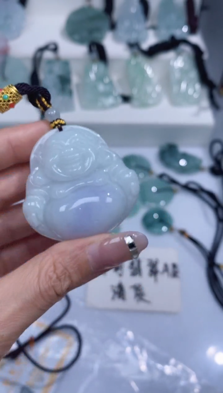 颈饰未镶嵌翡翠吊坠