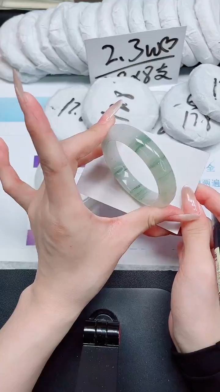 石英质玉手镯未镶嵌265-54