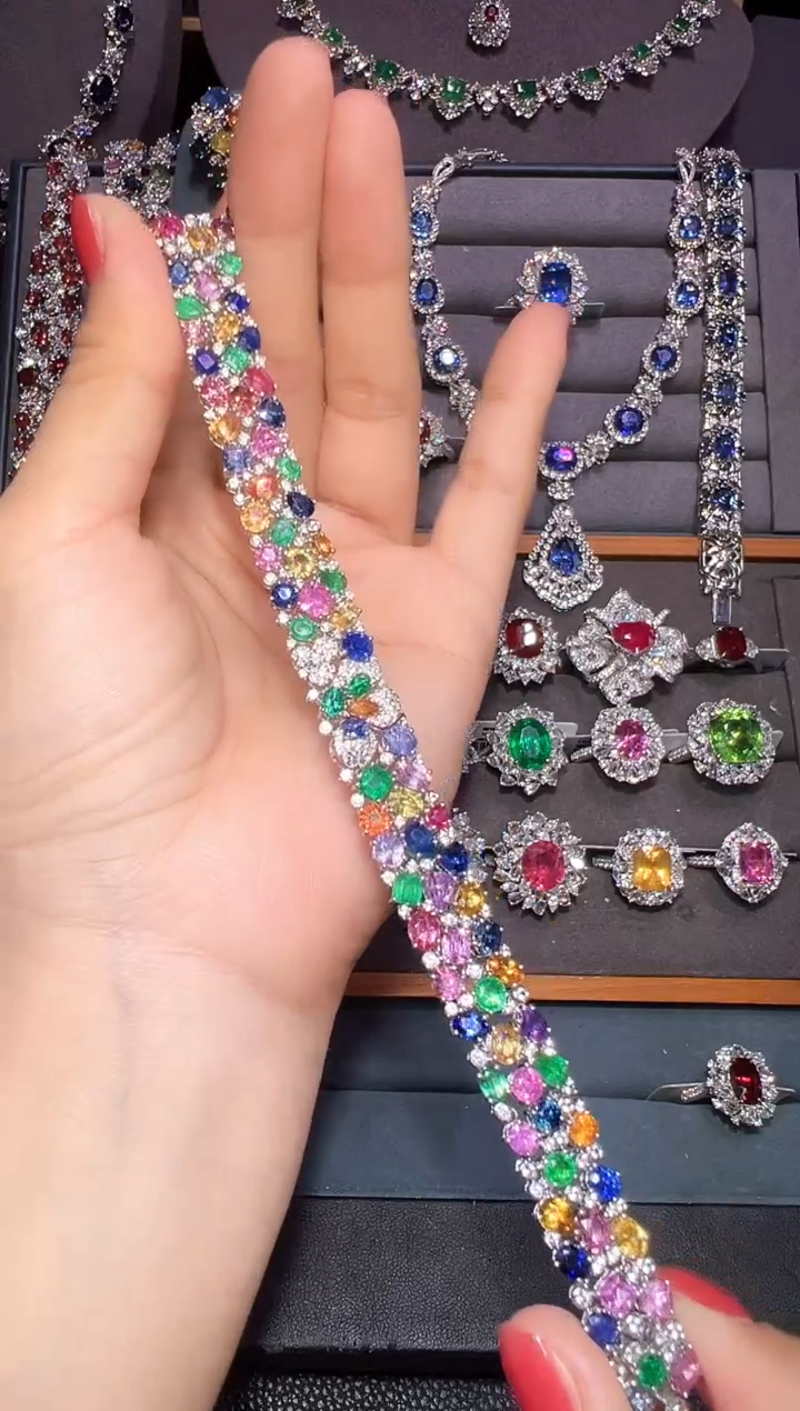 手链彩色蓝宝石18K金镶嵌      