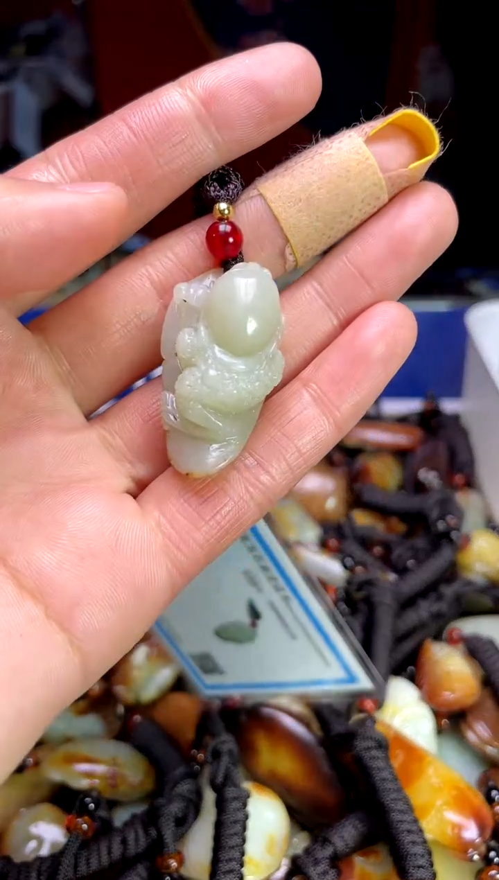 【闪购商品】和田玉颈饰未镶嵌1