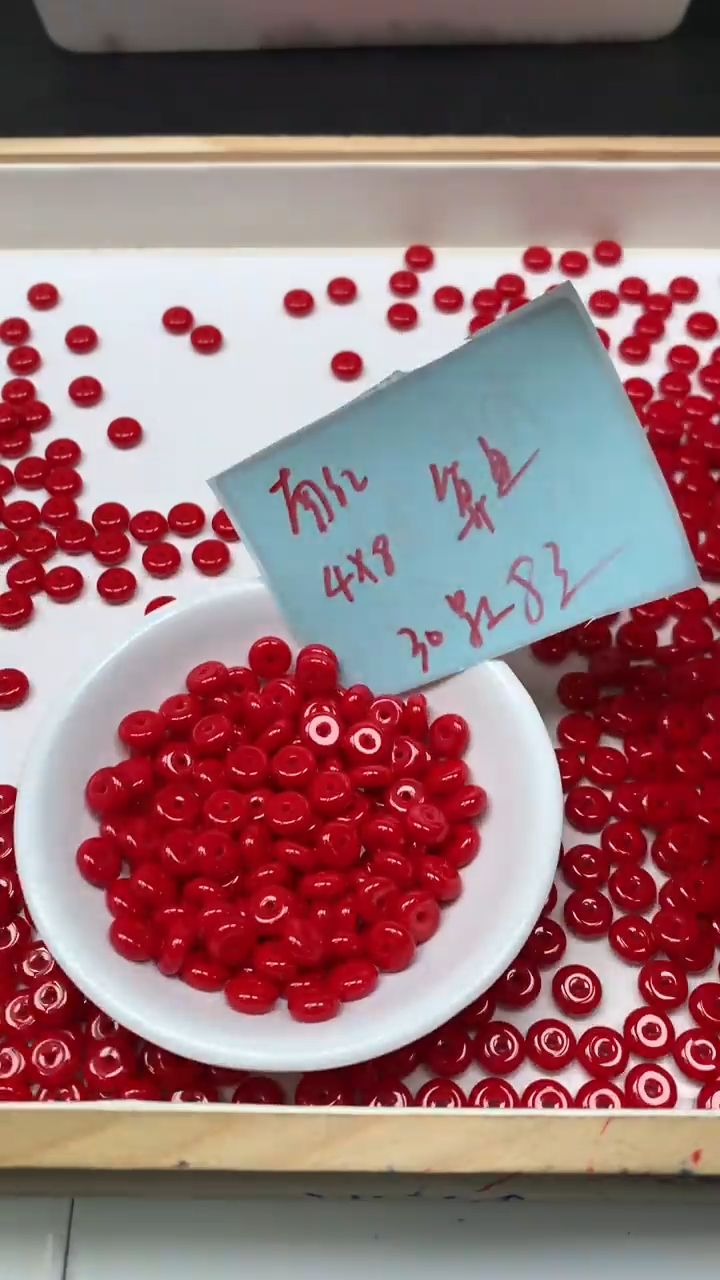 未镶嵌散珠南红玛瑙M953 锦红南红算盘4*8mm30颗8元