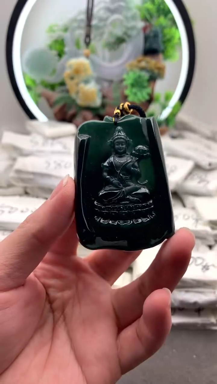 【闪购商品】翡翠颈饰未镶嵌大势至