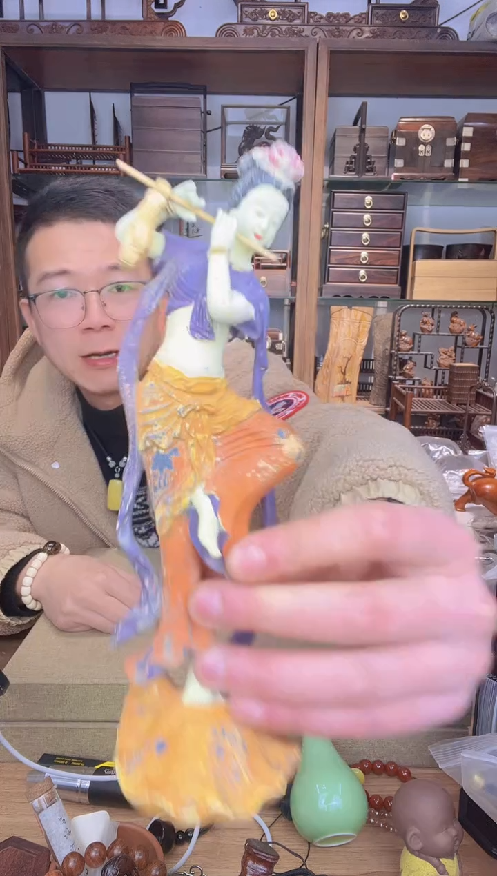 【闪购商品】乌木类书架928黄杨做旧彩绘飞天摆件