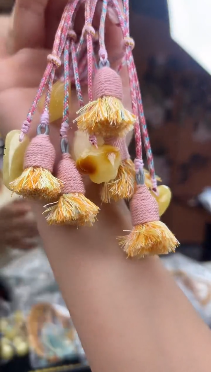【闪购商品】琥珀裸石未镶嵌蜜蜡包挂多样性发一条