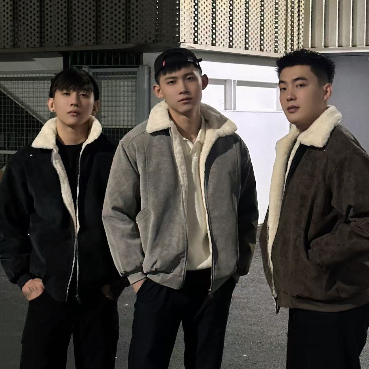 SOSTINE「一件过冬 毛领座山雕」防兔毛加绒棉服男三防PU短款棉衣