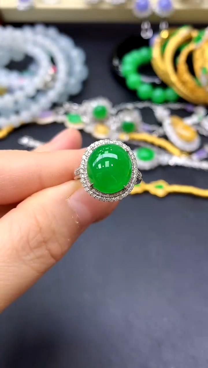 18K金镶嵌戒指翡翠527-中国好珍宝