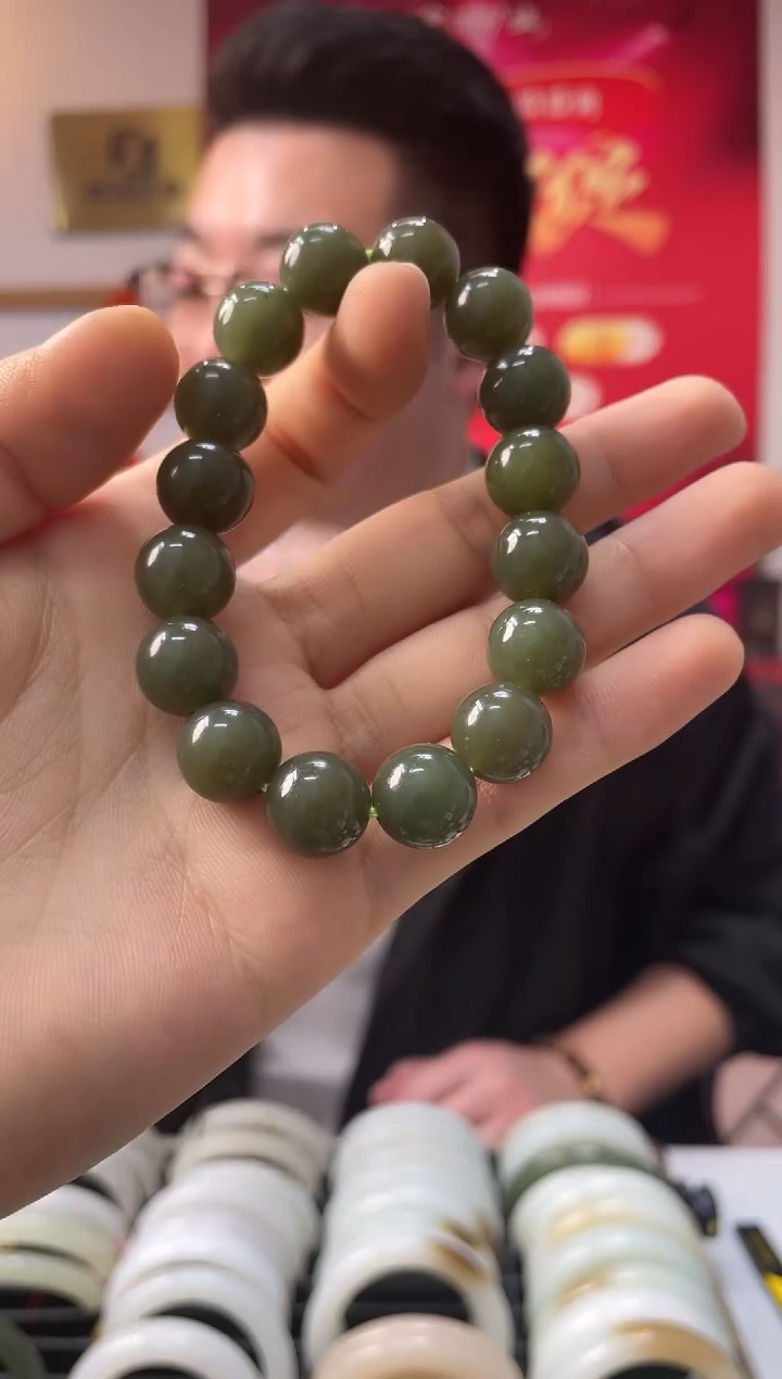 【闪购商品】和田玉手串未镶嵌沙枣青卡12-11发一件