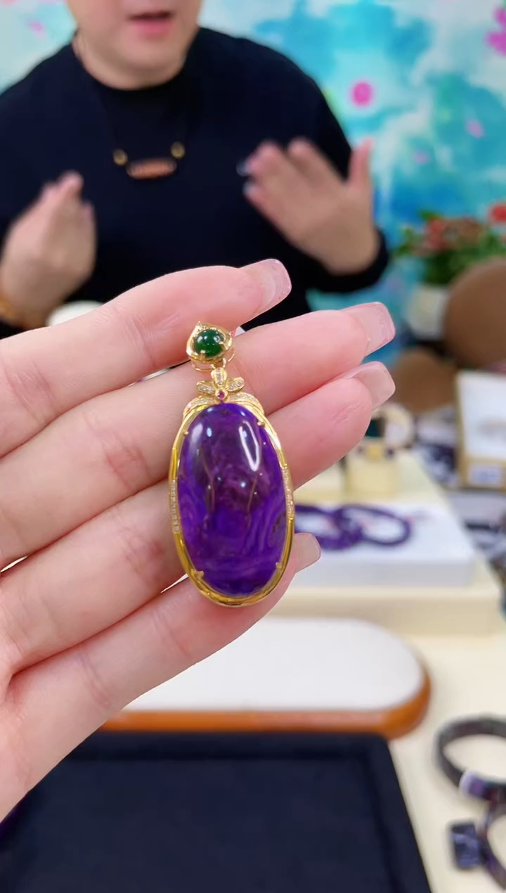 【闪购商品】苏纪石（舒俱来）颈饰18K金镶嵌@@ZY40121011