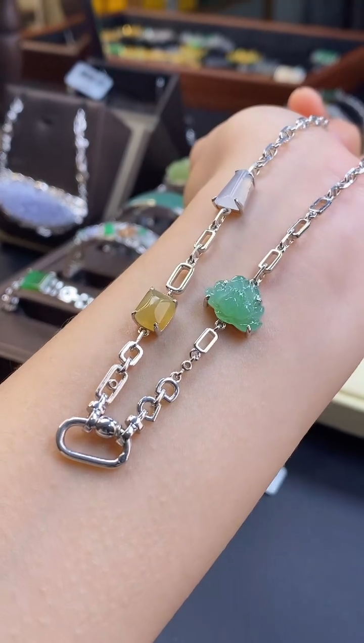 颈饰银S925镶嵌翡翠19344