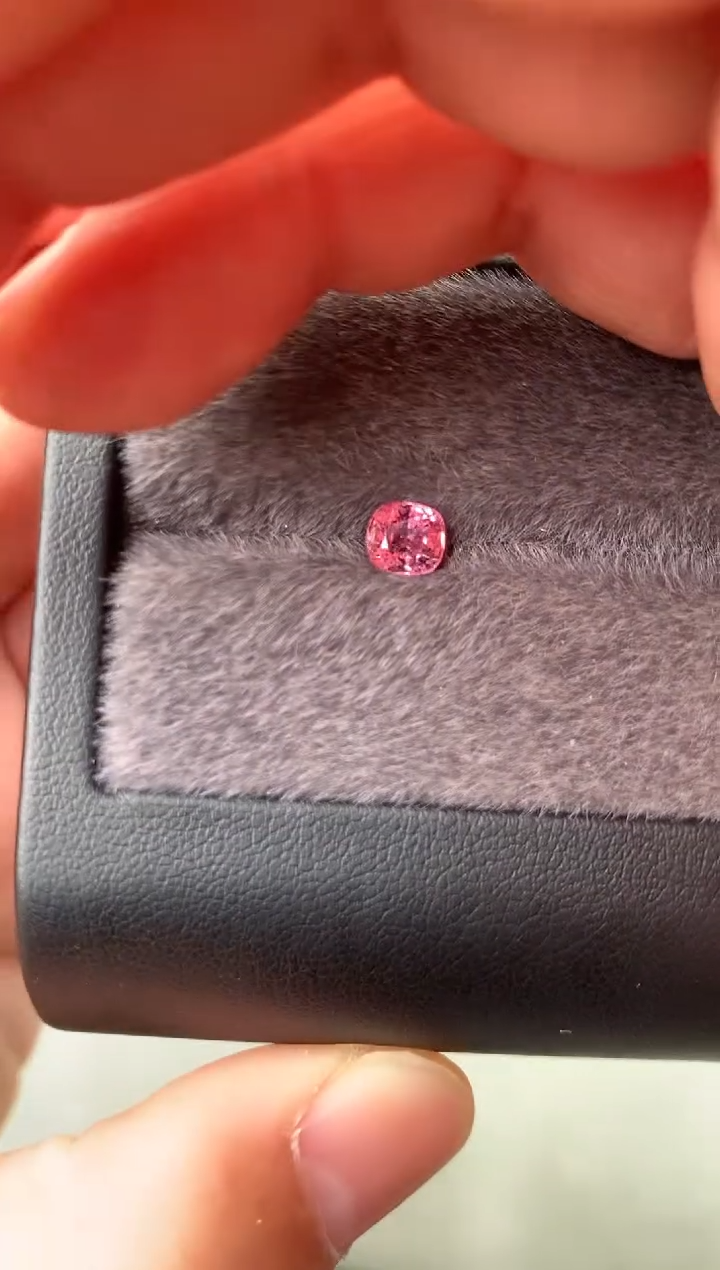 【闪购商品】定制尖晶石裸石未镶嵌0.80ct 枕型 粉色调