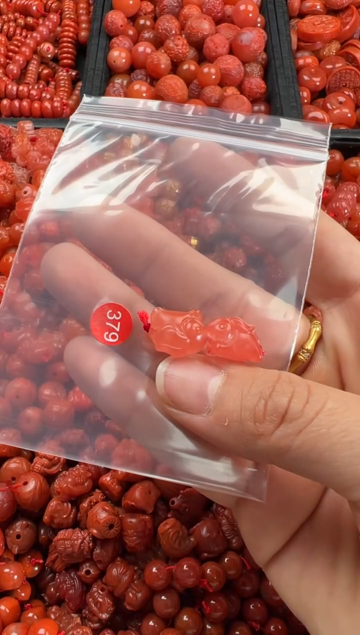 【闪购商品】南红玛瑙颈饰未镶嵌1