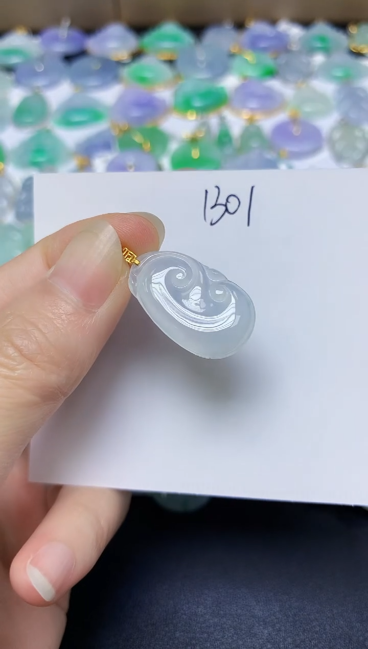 翡翠未镶嵌颈饰 天然缅甸翡翠A货