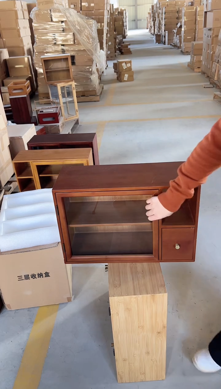 大南山，不退不换，微瑕品，不能接受慎拍，有划痕