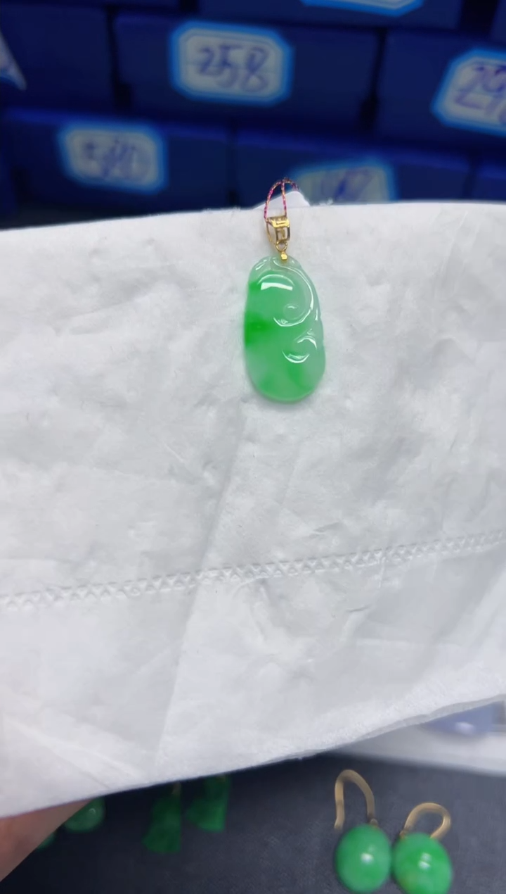 【闪购商品】翡翠颈饰18K金镶嵌Y缅料A货/支持复检/一件