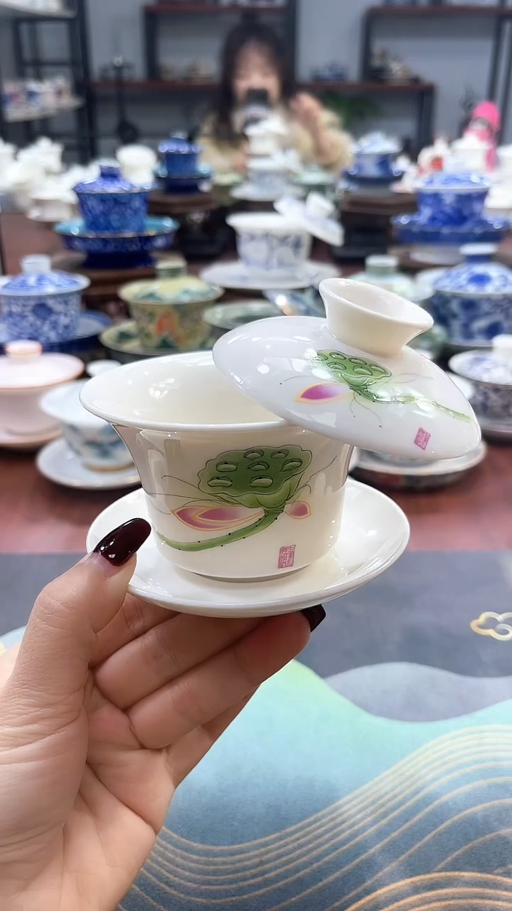 【闪购商品】小号莲藕悬停盖碗