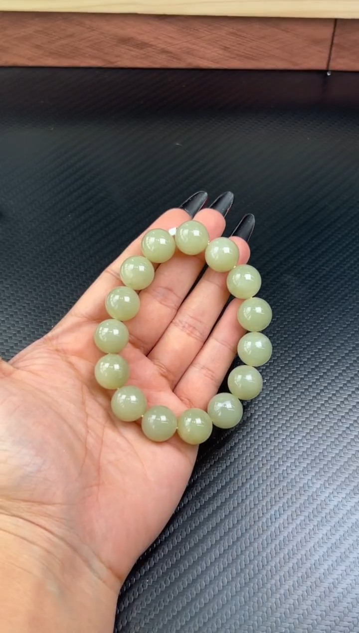 未镶嵌手串和田玉若羌微色差卡14Mkm