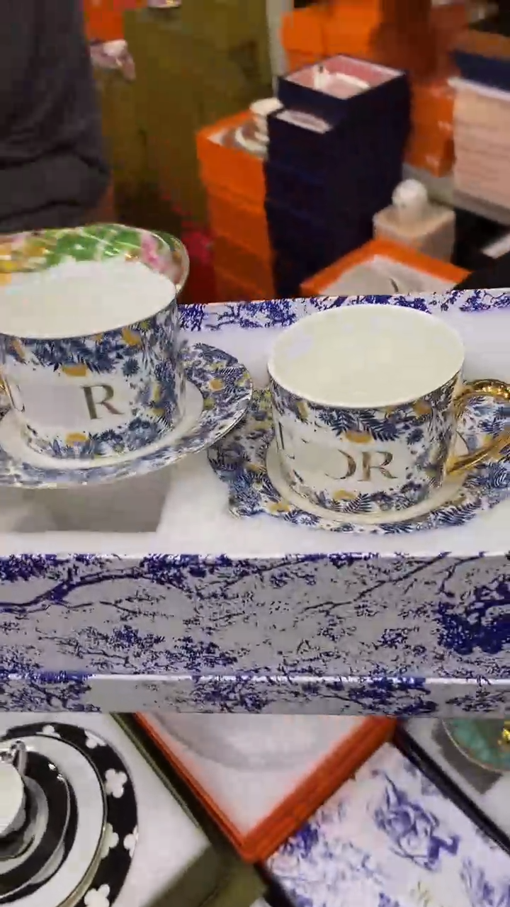 【闪购商品】鸿辉家品牌瓷器，京东包邮！