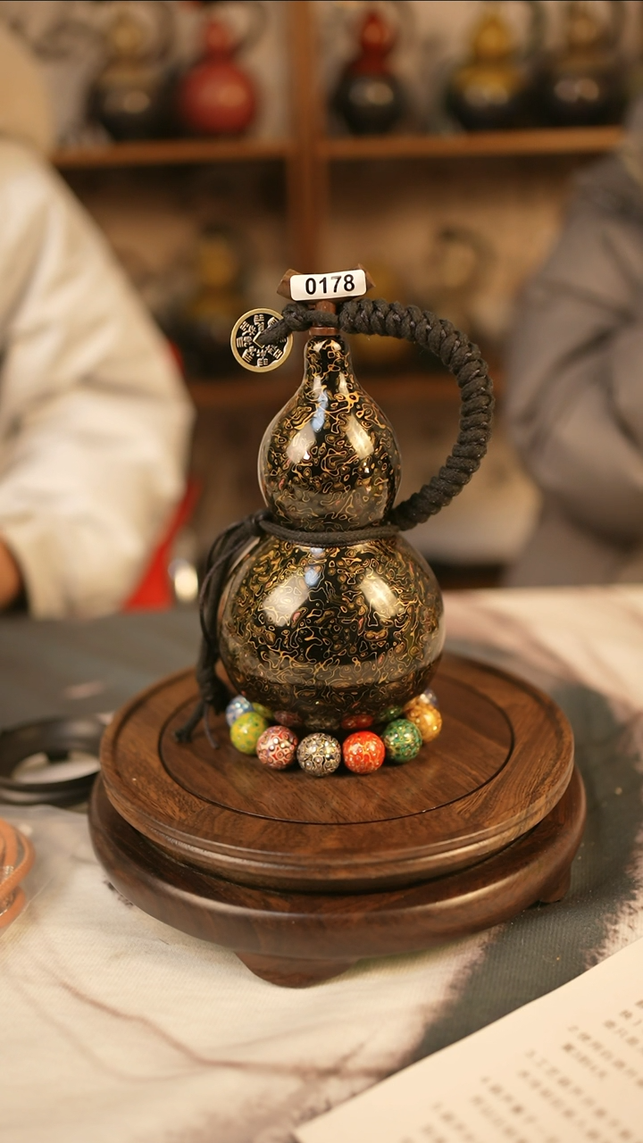 【闪购商品】178精品大漆酒葫芦送漏斗网兜