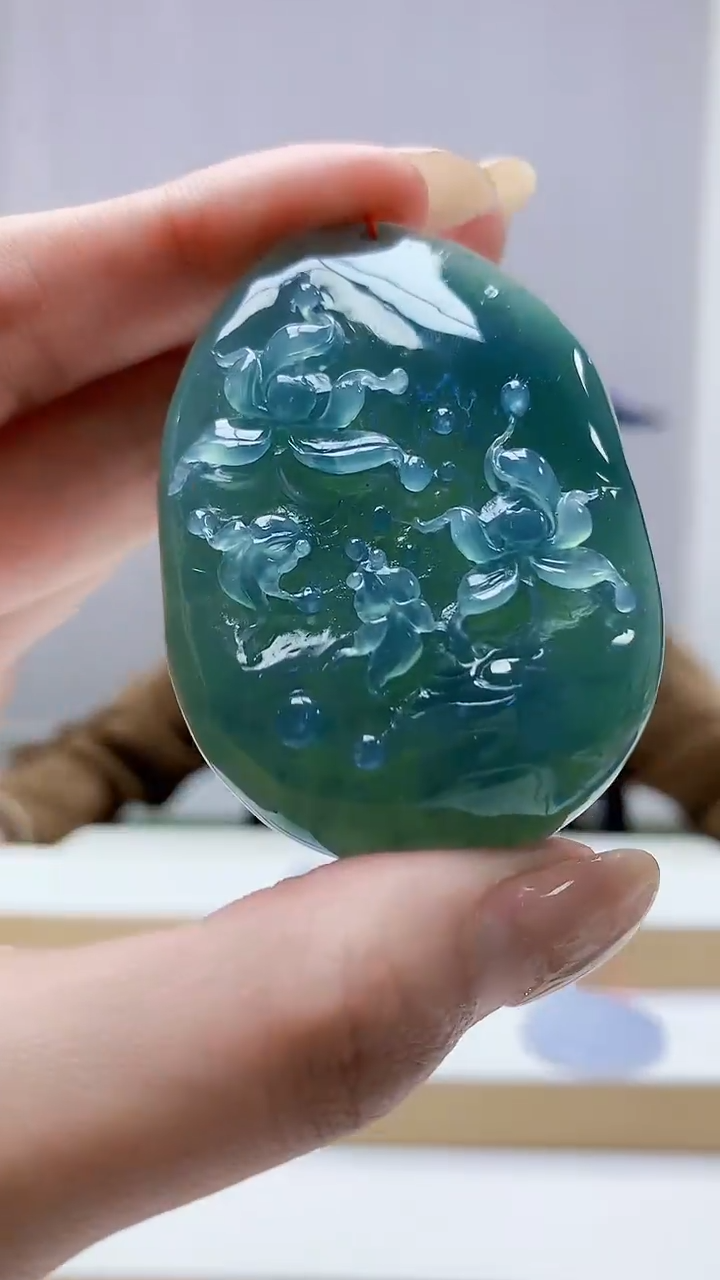 未镶嵌定制翡翠4852MM-毛货挂件79