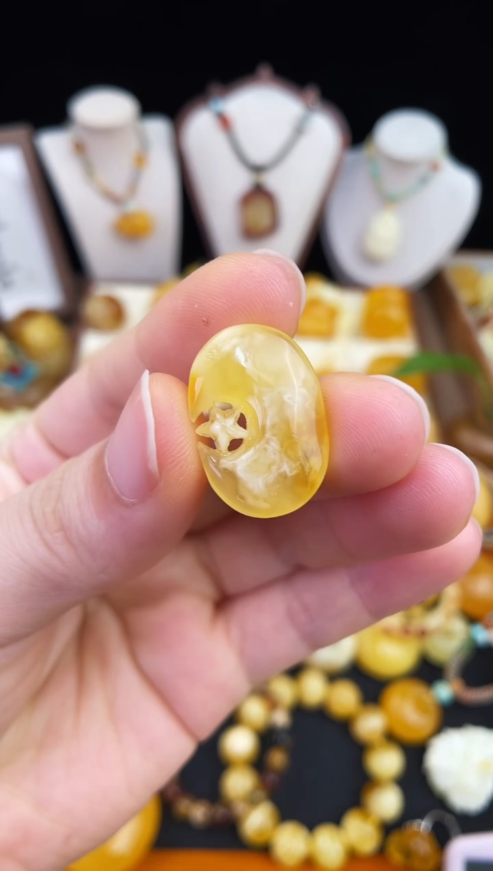 琥珀未镶嵌珠宝奇石柒月