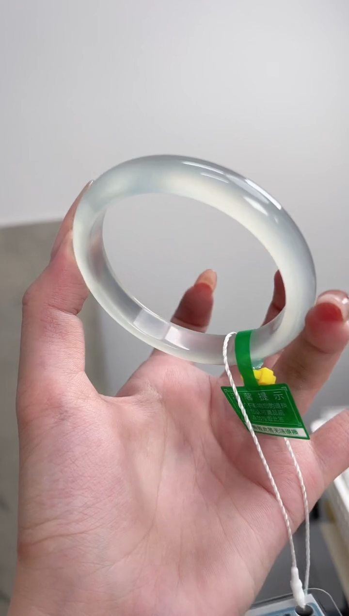 【闪购商品】玛瑙/玉髓手镯未镶嵌57-58圈