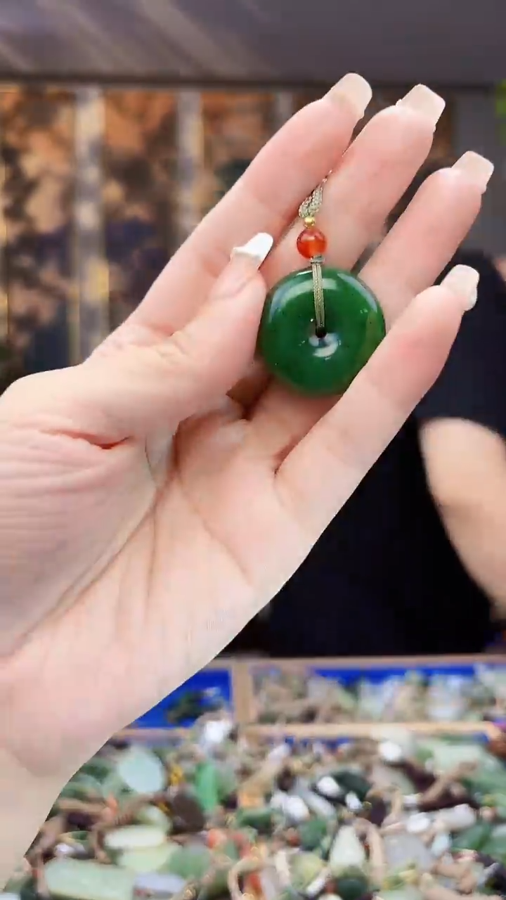 和田玉未镶嵌挂件拍一发一