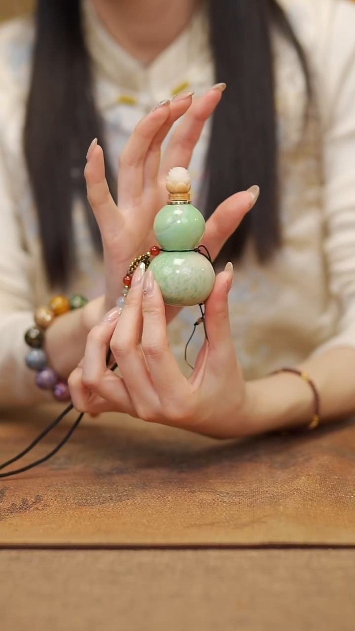 【闪购商品】528宴禾堂大漆脖挂葫芦98