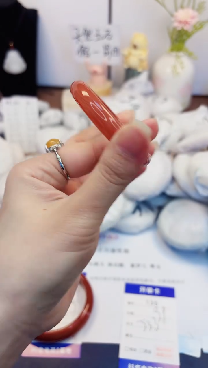 【闪购商品】石英质玉手镯未镶嵌135-玛瑙-圈口53