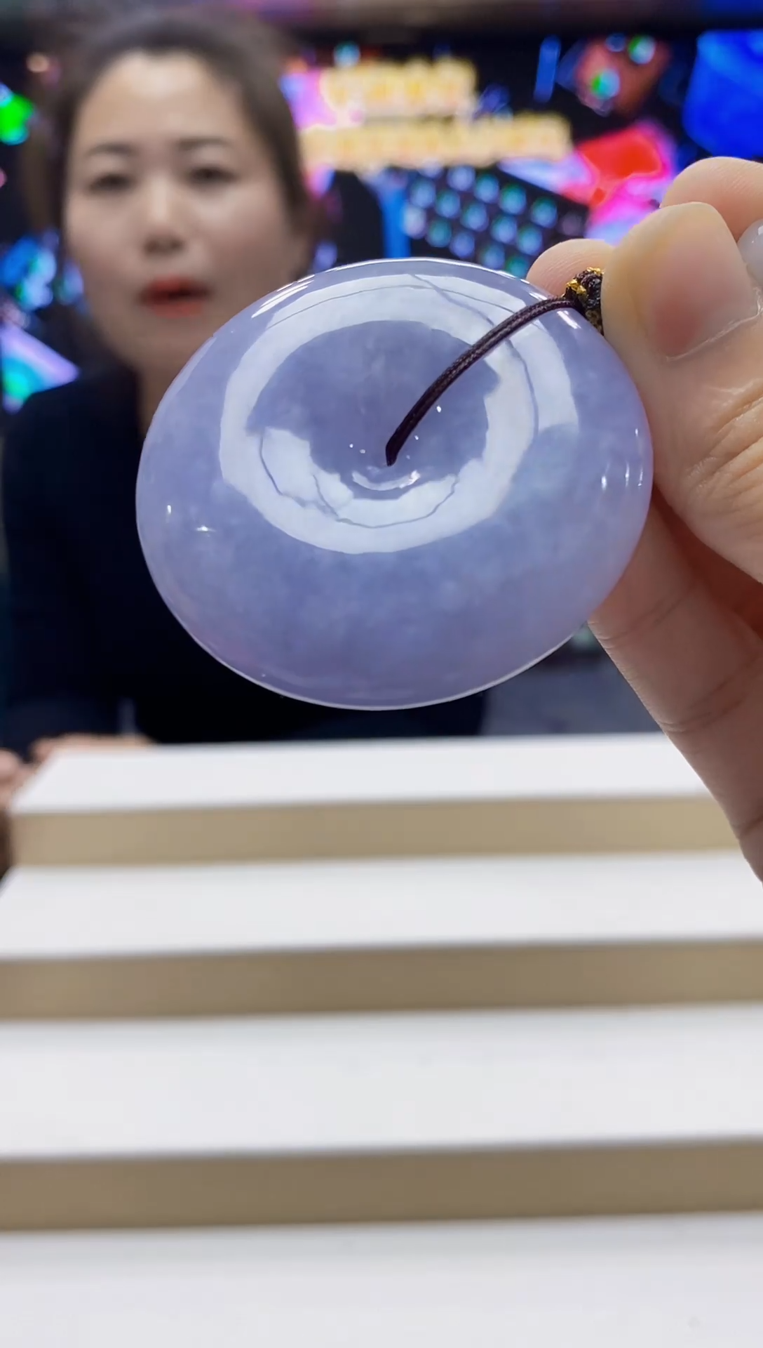 未镶嵌定制翡翠-毛货挂件 （赠珠链）46